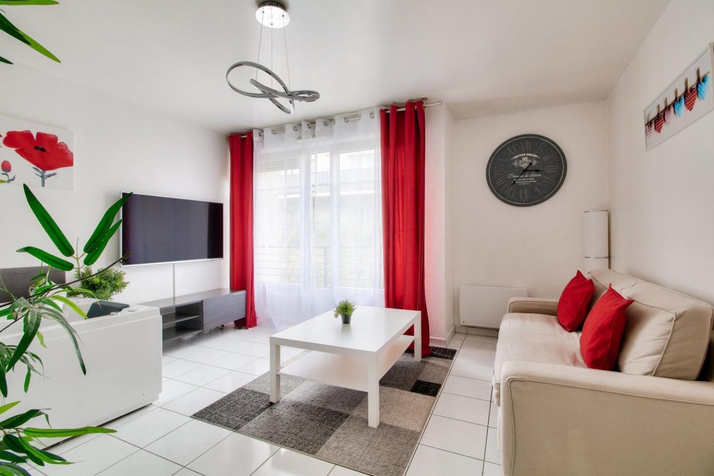 123Home-Loft & Spa Монтеврен Екстер'єр фото